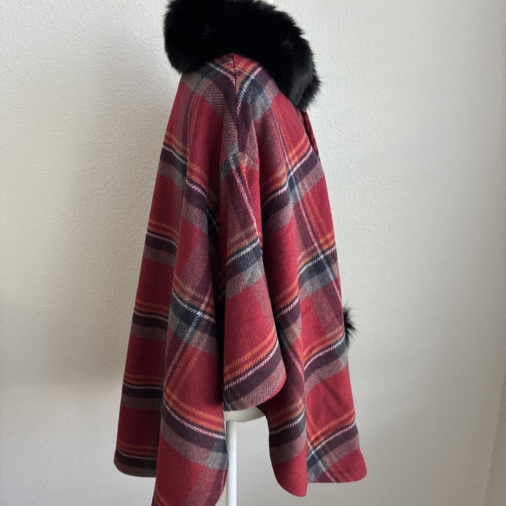 Henig Furs "Fine Furs for 5 Generations" Wool Poncho Rabbit Fur Collar Old Money - Picture 8 of 16